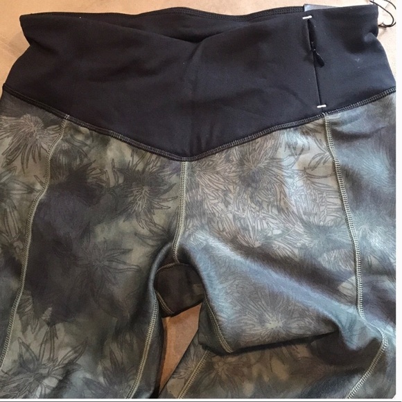 Calia brand workout tights, black and green, mesh - Picture 2 of 10